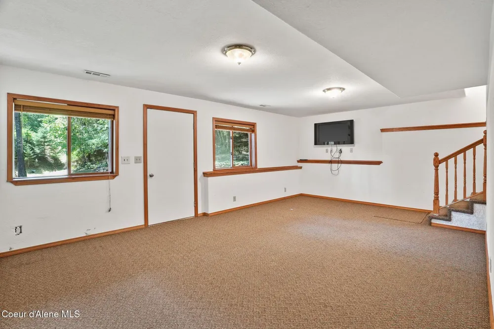 18400 W HOLIDAY WAY Hauser, ID 83854