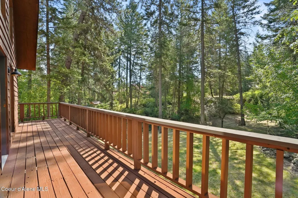 18400 W HOLIDAY WAY Hauser, ID 83854