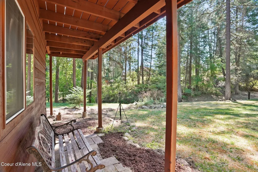 18400 W HOLIDAY WAY Hauser, ID 83854