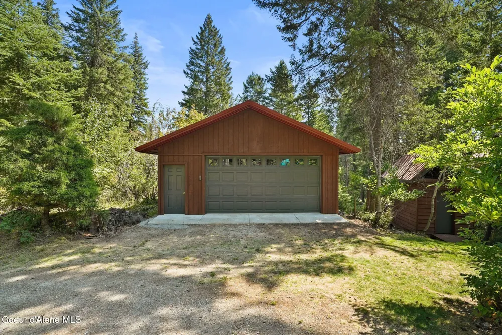 18400 W HOLIDAY WAY Hauser, ID 83854