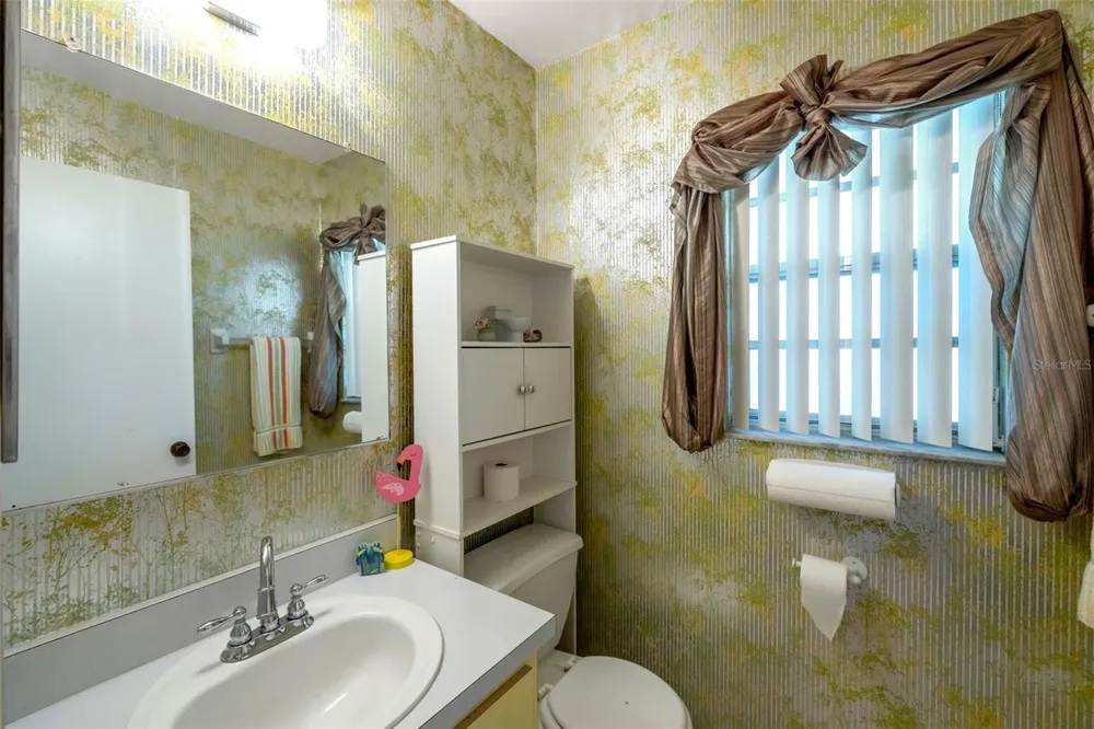 1814 FOXHUNT DRIVE #A Sun City Center, FL 33573