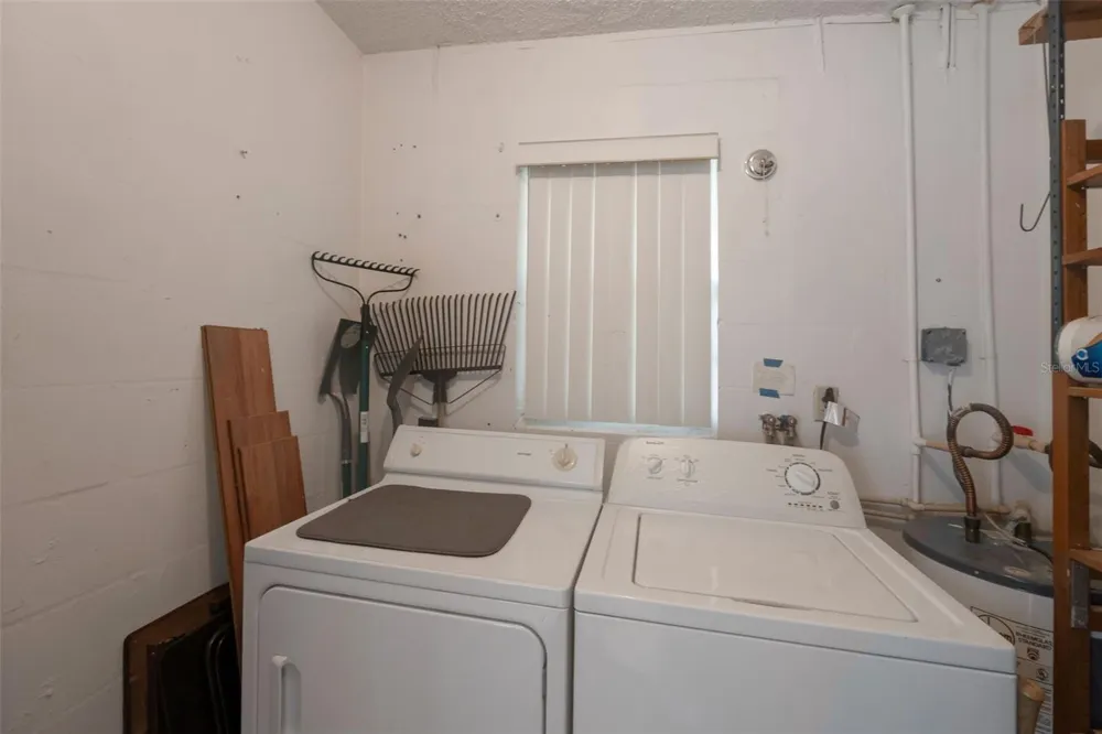 1814 FOXHUNT DRIVE #A Sun City Center, FL 33573