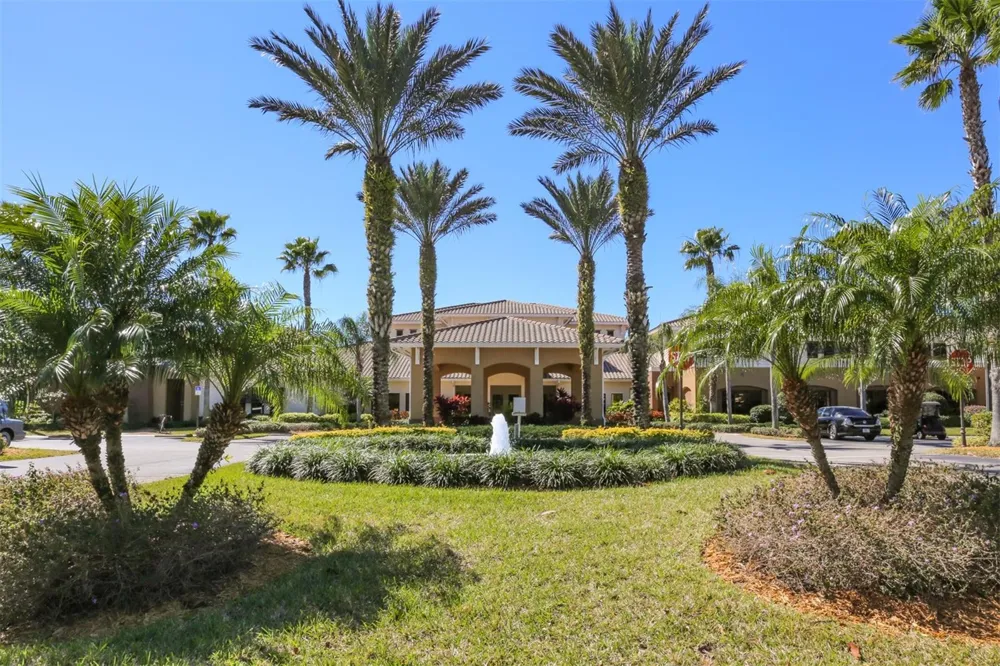 1814 FOXHUNT DRIVE #A Sun City Center, FL 33573