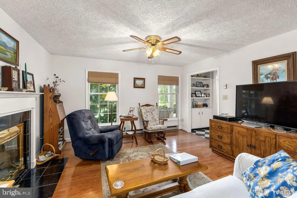 1115 CHAPEL ROAD Middletown, VA 22645