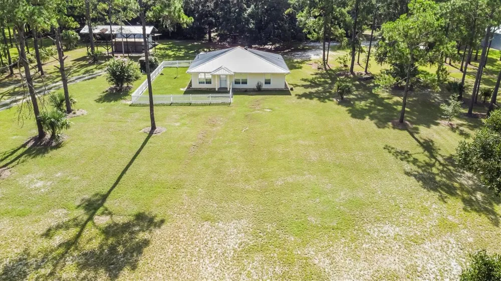 17925 SE 49TH PLACE Hawthorne, FL 32640