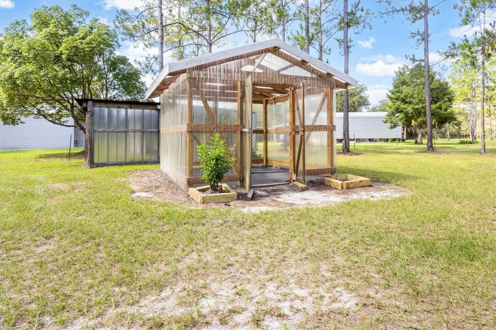 17925 SE 49TH PLACE Hawthorne, FL 32640