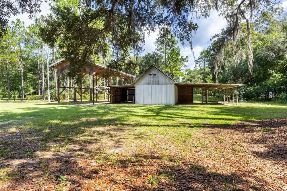 17925 SE 49TH PLACE Hawthorne, FL 32640