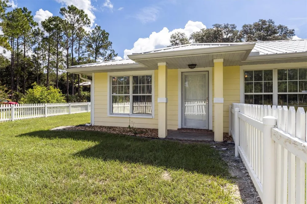 17925 SE 49TH PLACE Hawthorne, FL 32640
