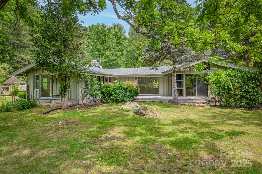 8749 Nc 63 Highway Leicester, NC 28748