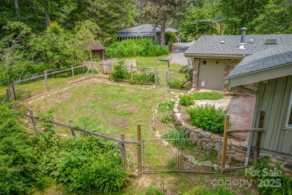 8749 Nc 63 Highway Leicester, NC 28748