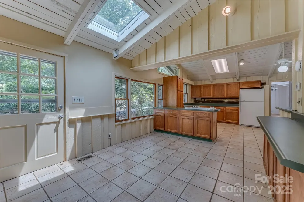 8749 Nc 63 Highway Leicester, NC 28748