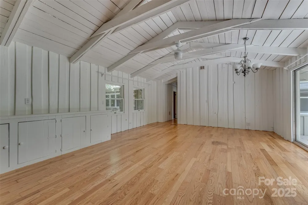8749 Nc 63 Highway Leicester, NC 28748