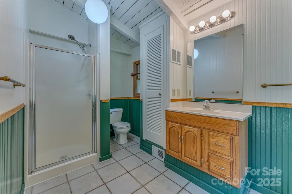 8749 Nc 63 Highway Leicester, NC 28748