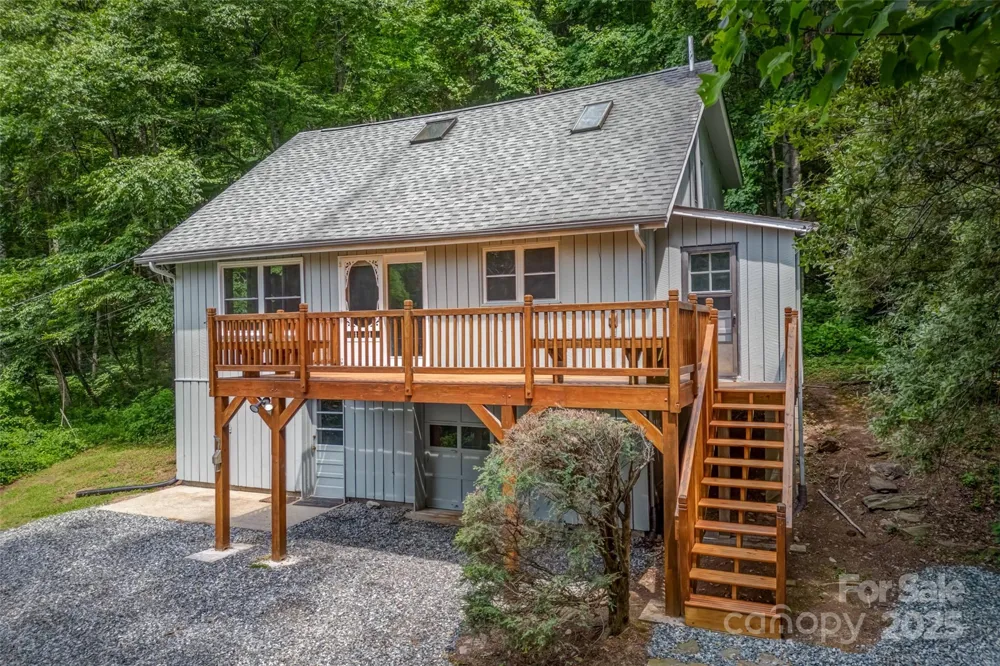 8749 Nc 63 Highway Leicester, NC 28748