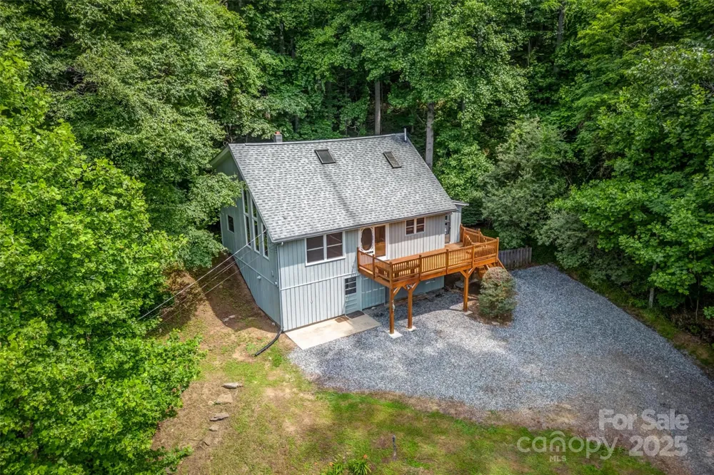 8749 Nc 63 Highway Leicester, NC 28748