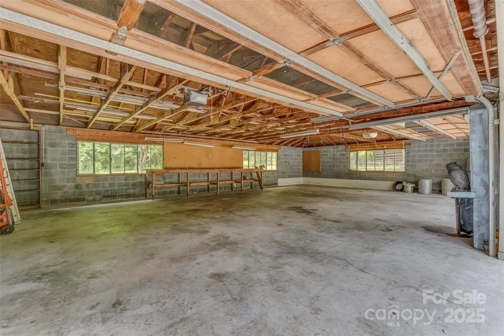 8749 Nc 63 Highway Leicester, NC 28748