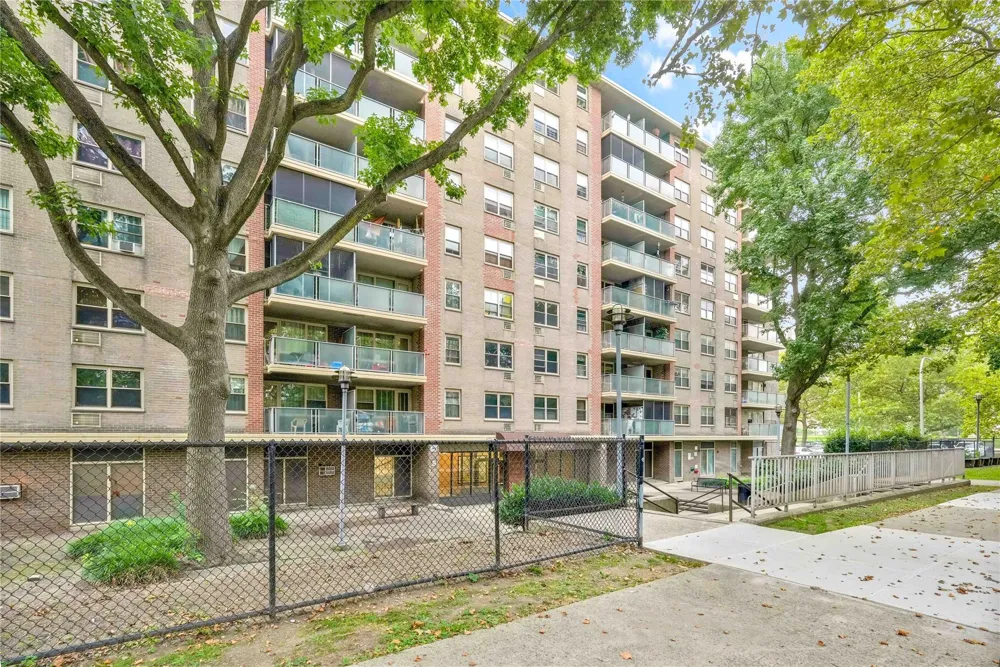 1065 Vermont Street #4F Brooklyn, NY 11207