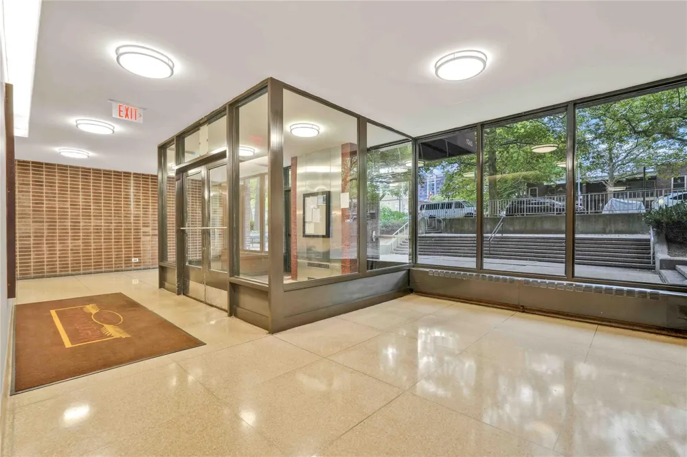 1065 Vermont Street #4F Brooklyn, NY 11207