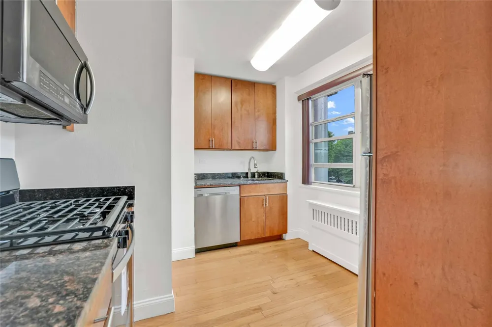 1065 Vermont Street #4F Brooklyn, NY 11207