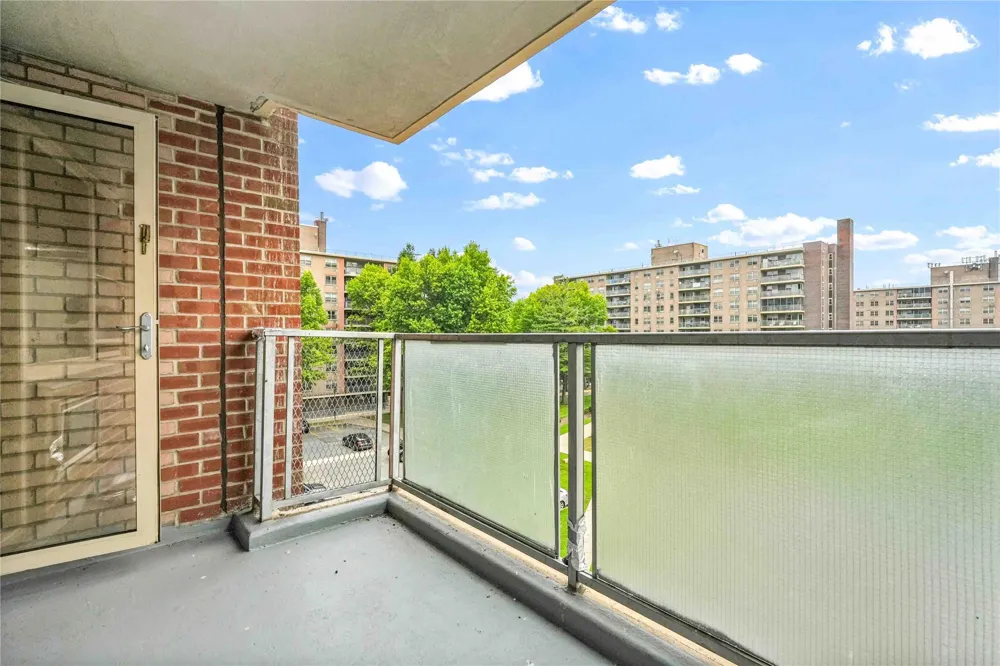 1065 Vermont Street #4F Brooklyn, NY 11207