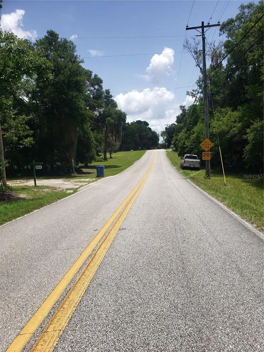 REYNOLDS ROAD De Leon Springs, FL 32130