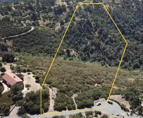 3885 Eagle Ridge