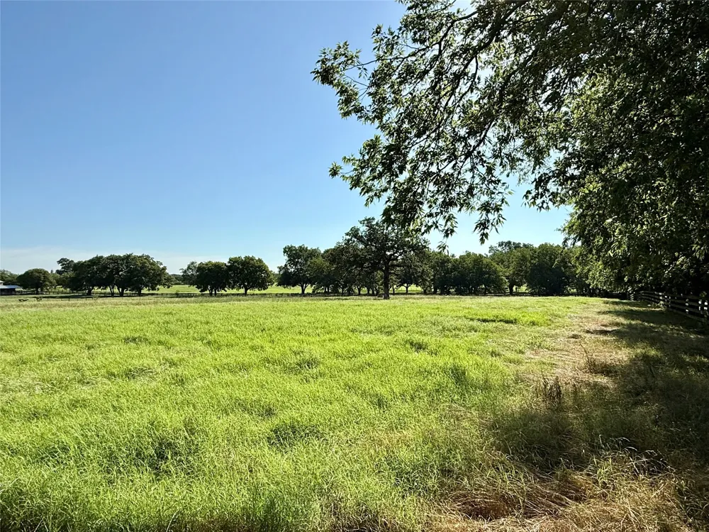 W W JETER ROAD Bartonville, TX 76226