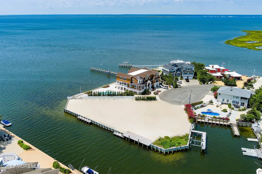 41 Holly Drive Long Beach, NJ 08008