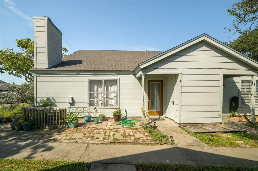 7202 Mansions Drive #H3 Corpus Christi, TX 78414