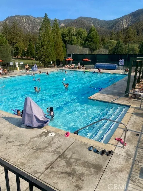 1912 Freeman Drive Pine Mountain Club, CA 93222