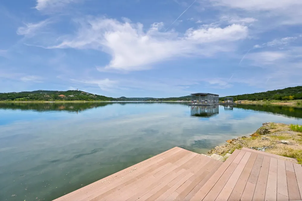 9006 Lime Creek Road Volente, TX 78641