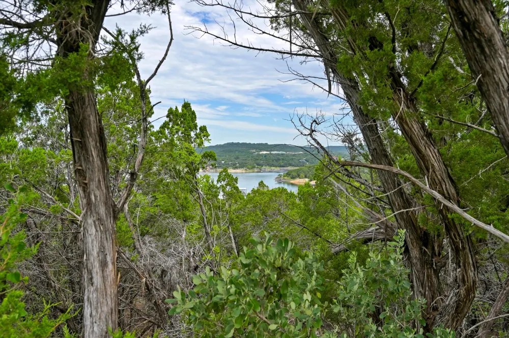 9006 Lime Creek Road Volente, TX 78641