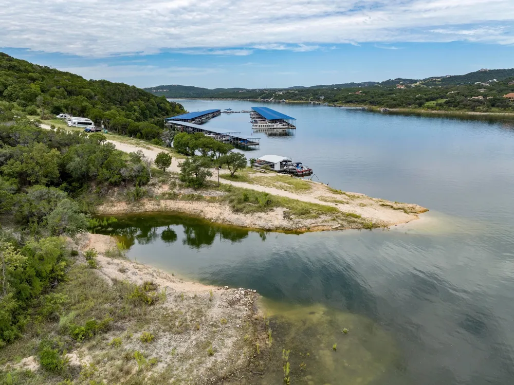 9006 Lime Creek Road Volente, TX 78641