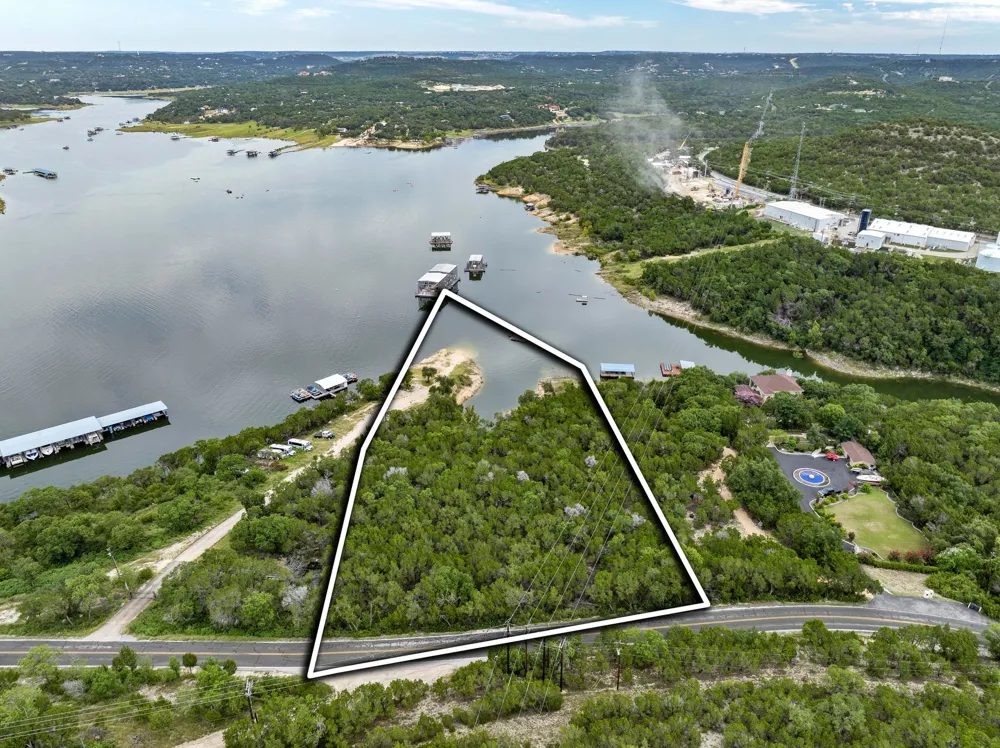 9006 Lime Creek Road Volente, TX 78641