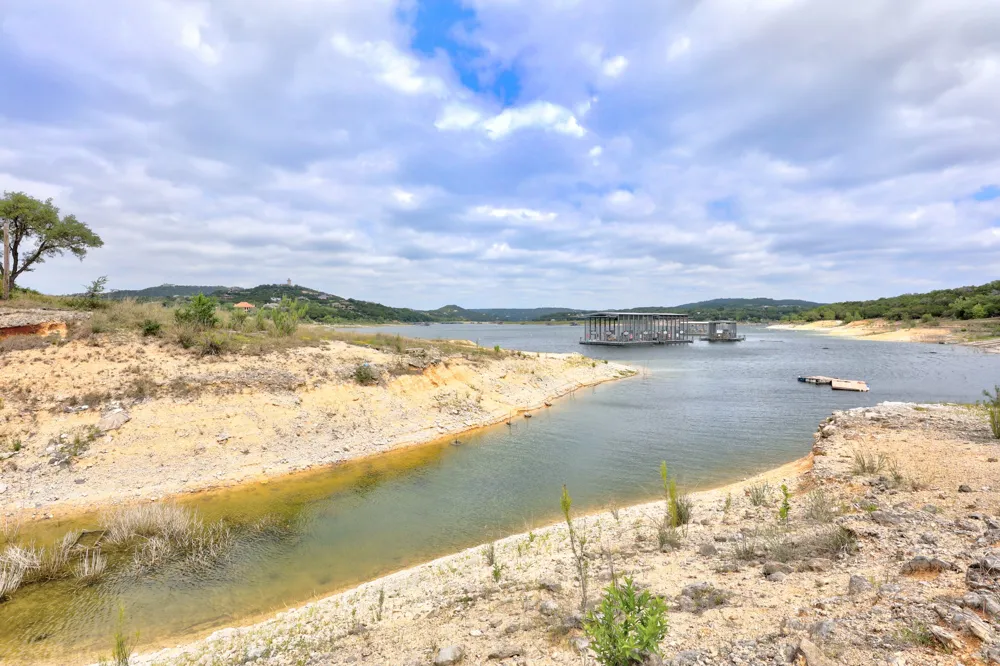 9006 Lime Creek Road Volente, TX 78641