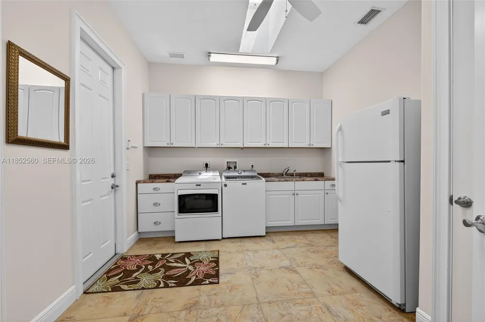147 Ashby Cove LN New Smyrna Beach, FL 32168