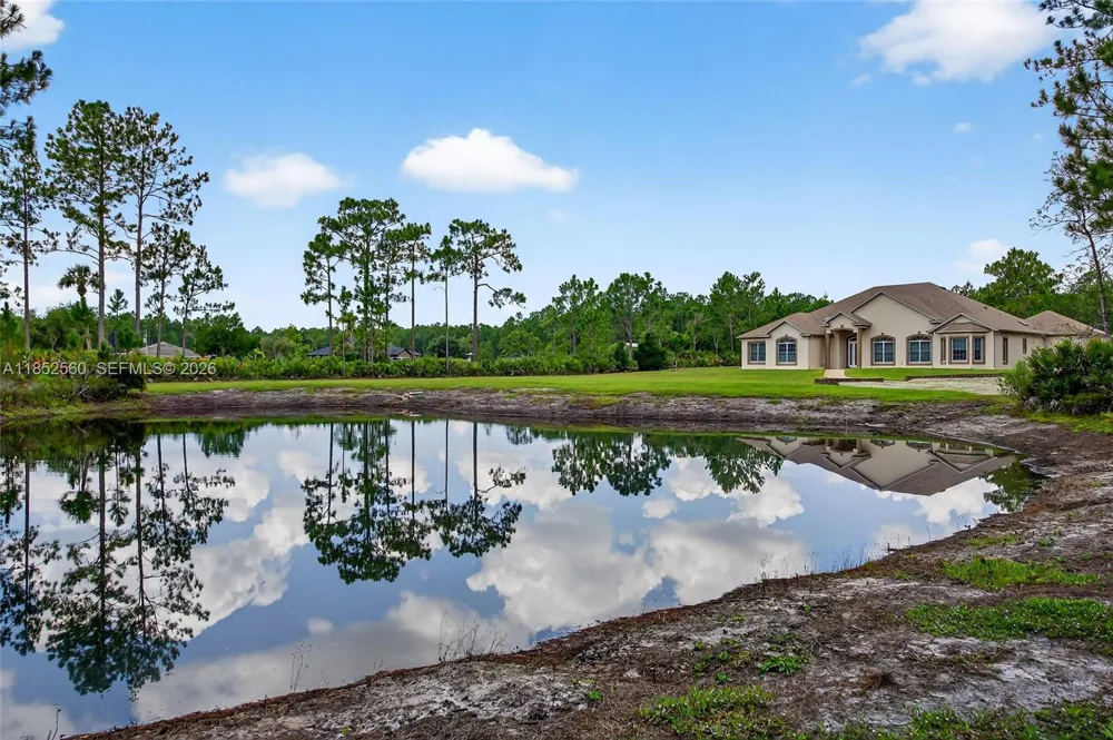 147 Ashby Cove LN New Smyrna Beach, FL 32168