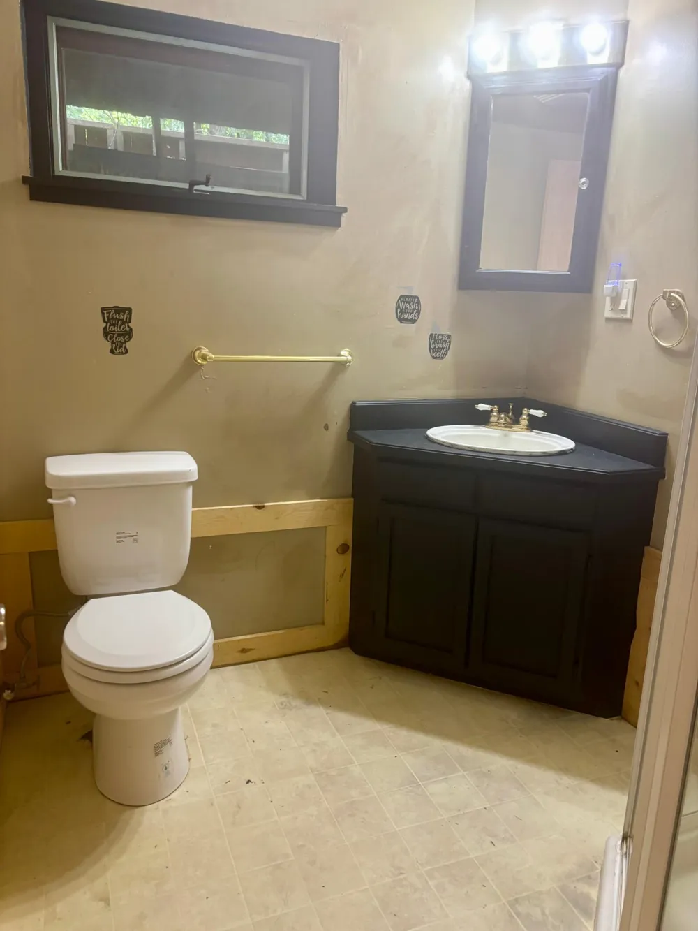 300 Lincoln Street Redwood Falls, MN 56283
