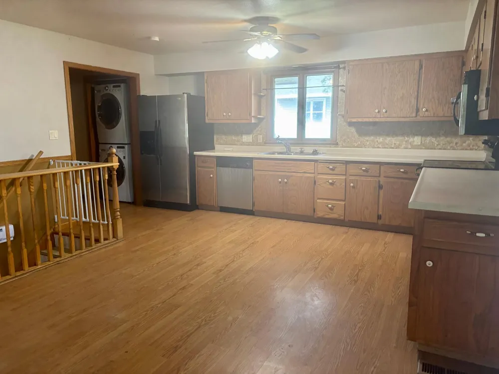 300 Lincoln Street Redwood Falls, MN 56283