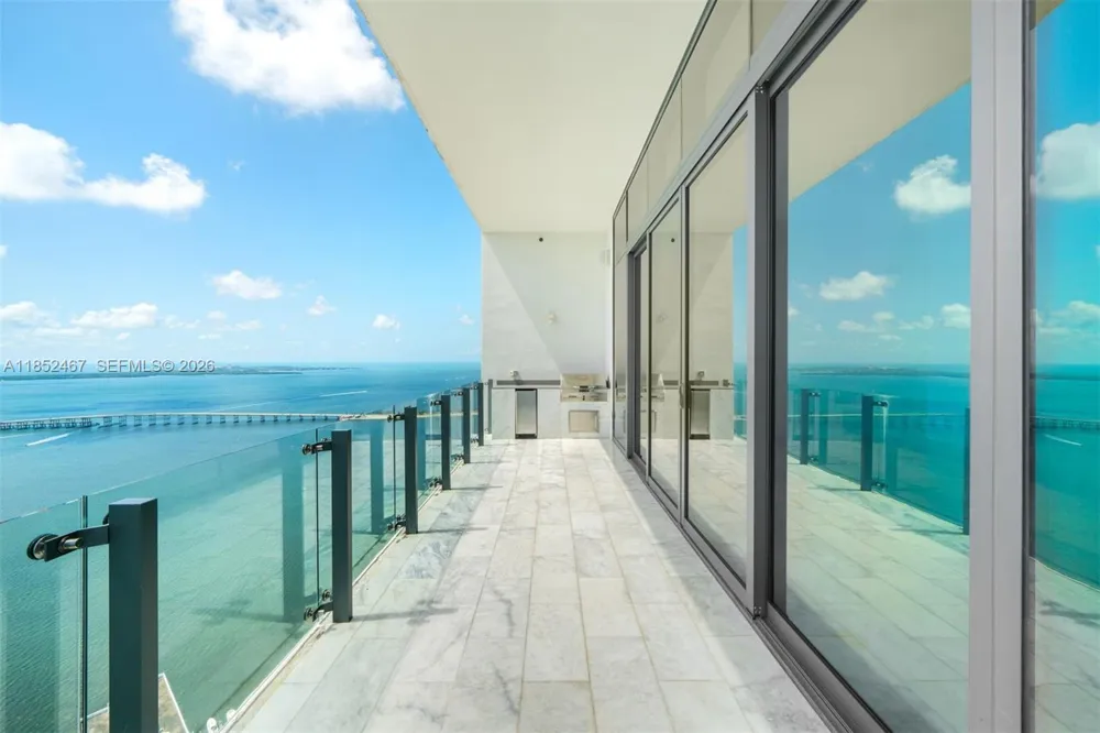 1451 Brickell Ave #5302 Miami, FL 33131