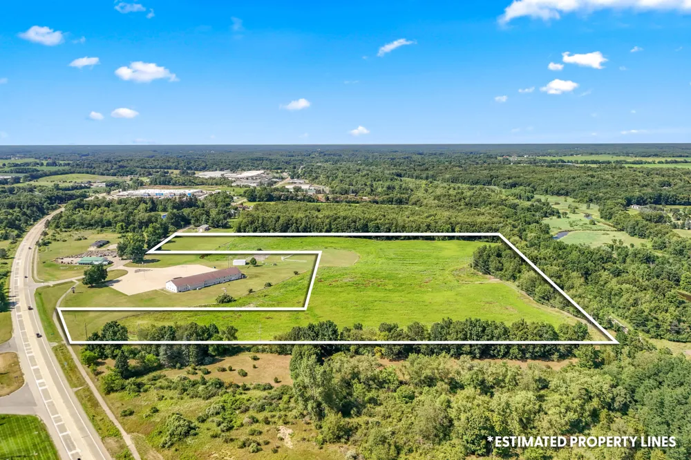 W Carleton Road Jonesville, MI 49250