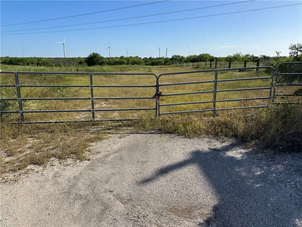21316 COUNTY RD 798 Mathis, TX 78389
