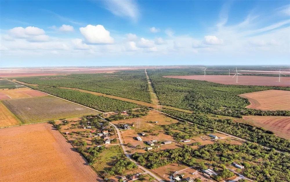 21316 COUNTY RD 798 Mathis, TX 78389
