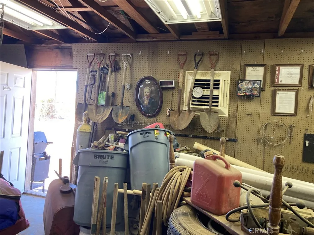 35127 Condor Road Newberry Springs, CA 92365
