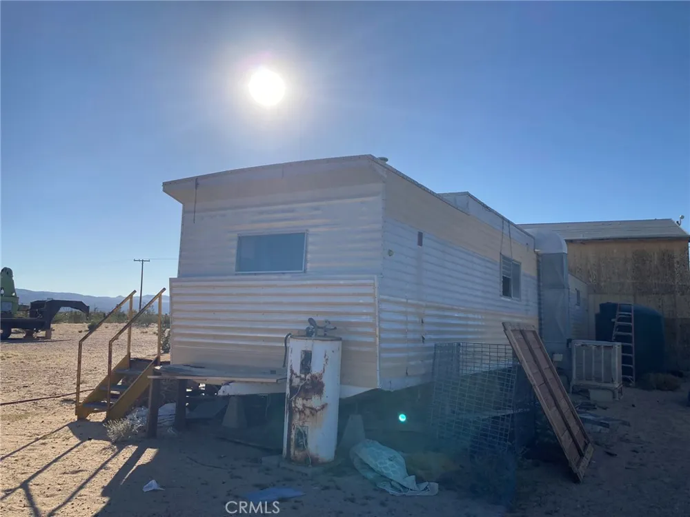 35127 Condor Road Newberry Springs, CA 92365