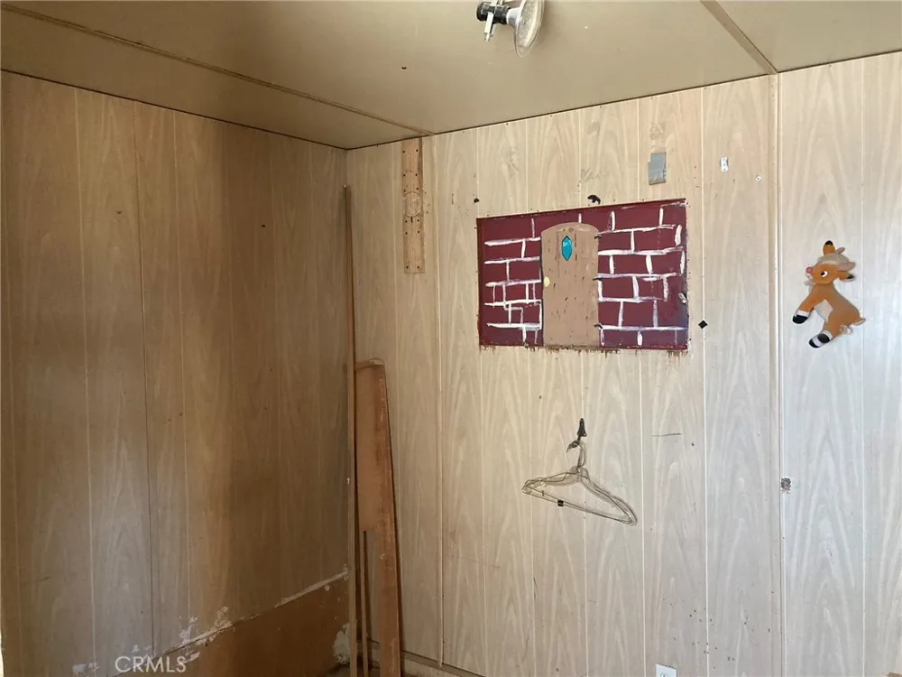 35127 Condor Road Newberry Springs, CA 92365