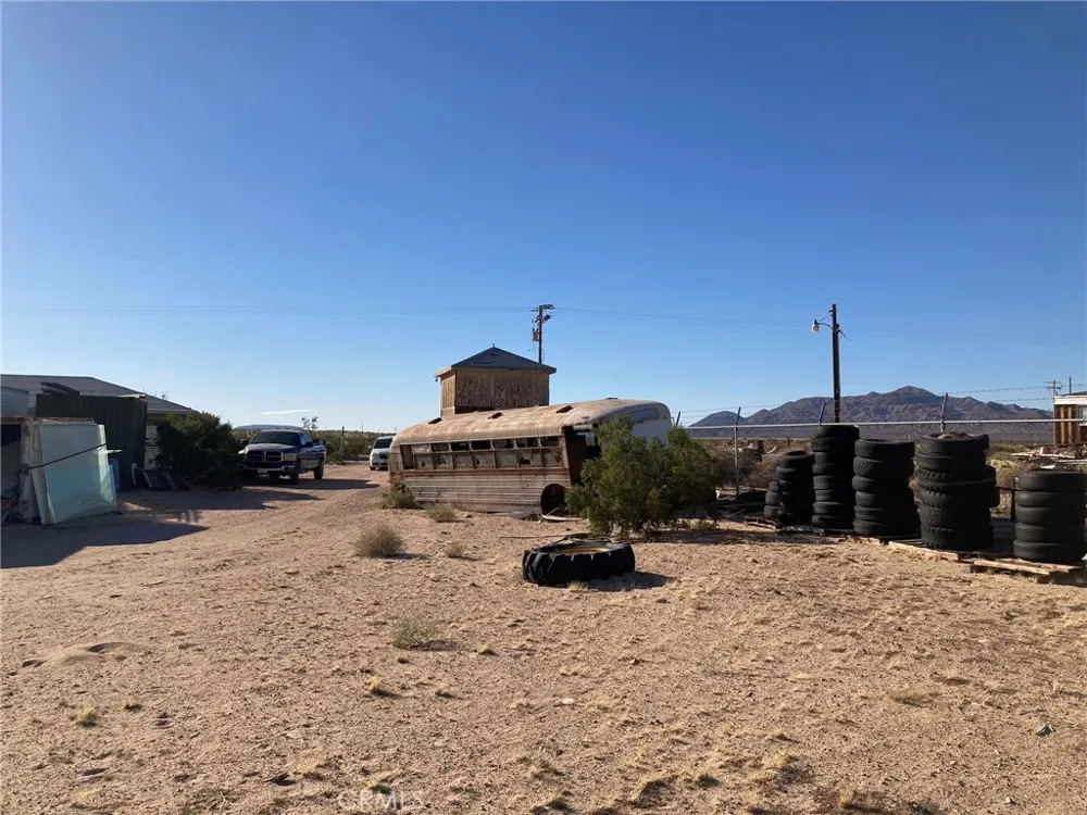 35127 Condor Road Newberry Springs, CA 92365