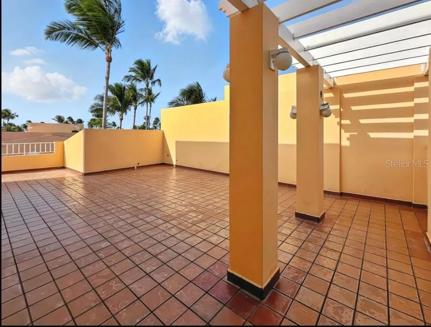 Candelero Drive SE FAIRWAY COURTS - PALMAS DEL MAR COURTS #734 Humacao, PR 00791