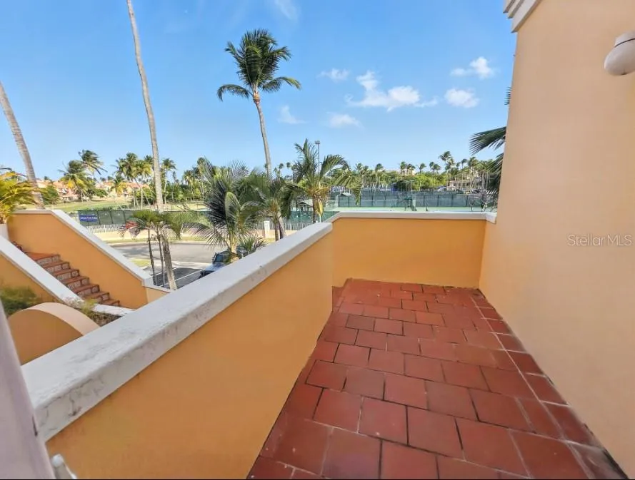 Candelero Drive SE FAIRWAY COURTS - PALMAS DEL MAR COURTS #734 Humacao, PR 00791
