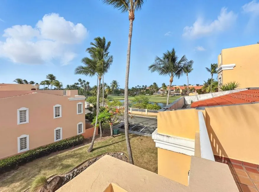 Candelero Drive SE FAIRWAY COURTS - PALMAS DEL MAR COURTS #734 Humacao, PR 00791